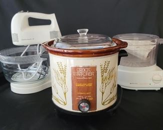 (3) Small Kitchen Electrics: Stand Mixer, Steamer,
& Crock Pot
