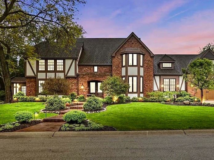 50 OF FRIDAY! BEAUTIFUL Greendale Estate... starts on 7/20/2022