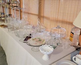 Crystal and glass entertainment pieces 