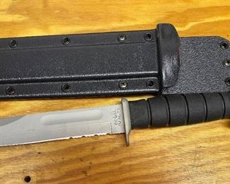 KA-BAR knife with sheath