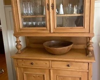Close up of Cabinet