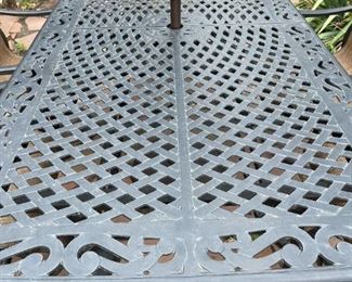 Large Cast Aluminum Outdoor Patio Set with Hidden Recessed Leaf with Protective Duck Covers