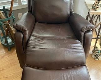 FRANKLIN Leather Recliner