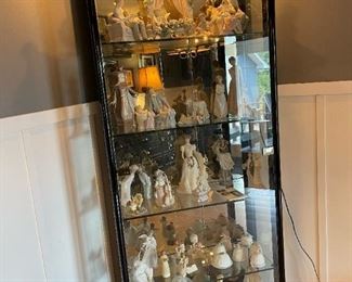 HENREDON Display Cabinet
