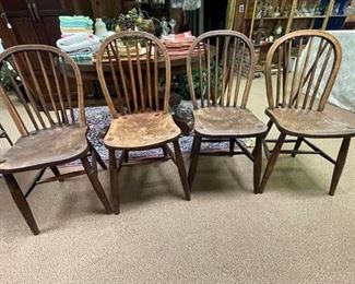 Set of four Antique (1915 - 1916)  Windsor Chairs.