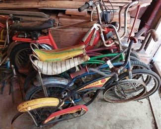 VARIOUS SCHWINN STINGRAYS IN AS IS AND PAINTED CONDITION