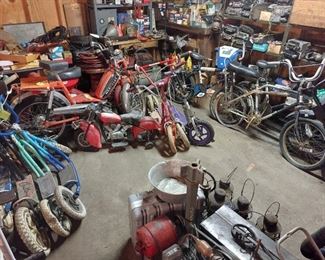 MOPEDS,HUFFY MONO SHOCK BMX,HUFFY SONIC BMX, HERCULES AND SUZUKI MOPEDS