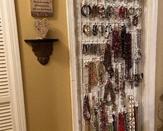Lots of Fashion Jewelry 