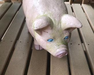 Outdoor Figurine -PIG