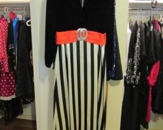 Talk about Vintage....!!!! Cool Dress!