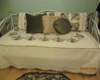 Day Bed & Day Bed cover w/ 2 shams