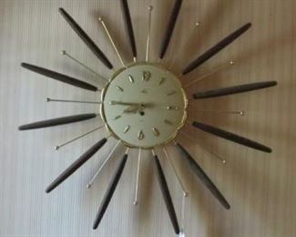 Lux Vintage 'Atomic' Style Wall Clock