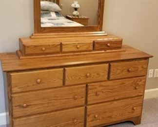 Amish made oak dresser with mirror