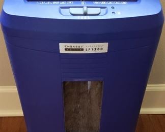 Embassy Autofeed paper shredder