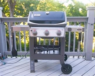 Weber Spirit II E-310 Black 3-Burner Liquid LP Gas Grill (NOT-PROPANE)