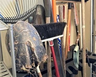 Yard tools and organizing holder