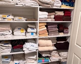 Linens linens linens