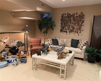 Metal wall sculpture/Chinese screen on left