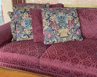 Lovely Hendredon Sofa 