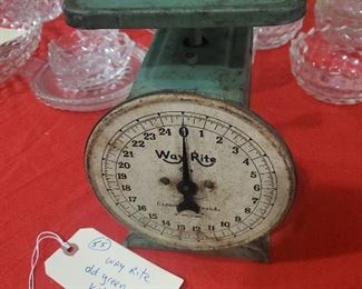 Way Rite kitchen scales in jadite green color. 