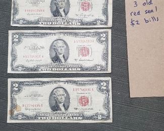 Red seal $2 bills currency