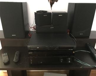 Complete SONY stereo set with remotes