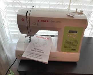 New Singer Sew Mate with box