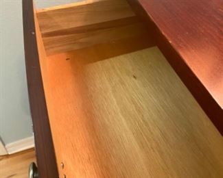 #25 $800 Bedroom set includes Dresser 45Tx58Lx20D