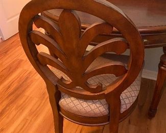 #29 - $295 - Rounded front desk 34Tx 46Lx 24D with chair 