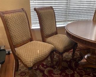 #54 - $375 - Round table & 4 upholstery chairs 