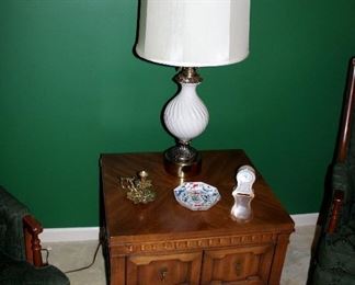 Vintage end table, lamp