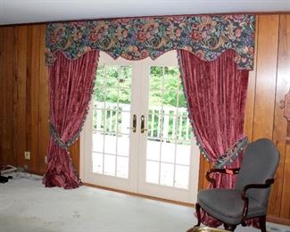 Large window treatment