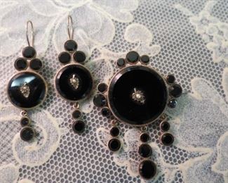 Antique Victorian 14k gold seed pearls onyx mourning brooch with matching earrings.
