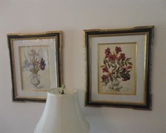 Set of 5 prints to match framed in black & gold