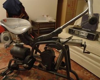 VTG Exercycle Midcentury 1950's exercise bike in perfect condition (you will need help to bring down the steps cause super heavy)