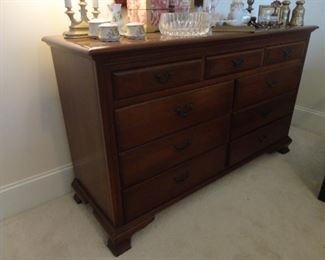 Beautiful Link Taylor Chest with matching mirror (you will need help to remove this item from upstairs)