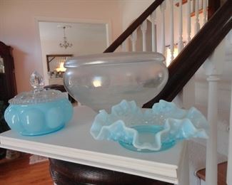 Blue hobnail opal ruffle bow/Fenton blue overlay powder container