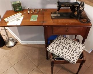 1936 Vintage Singer sewing machine with original manual, hidden compartment bench and MANY pressure feet!