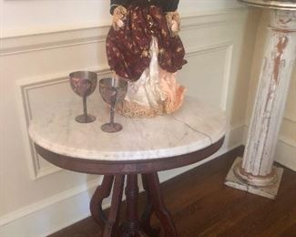 regal cat -- oxymoron