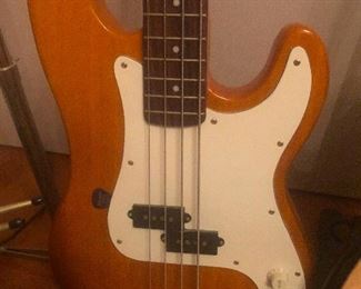 strat squier fender guitar (i just threw all the words out there)