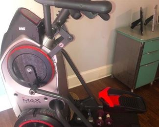 bowflex max trainer m5 elliptical machine