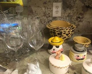 okay, I get the cow creamer, but the cat creamer confuses me a little.