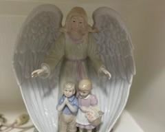 Guardian Angel - Porcelain; light w/cord 