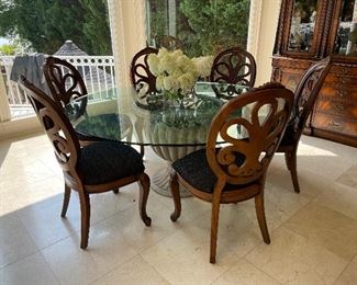 6 dining chairs by Henredon