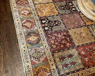 7’9” square area rug