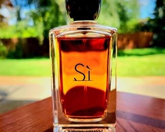 Si  parfum by Georgio Armani