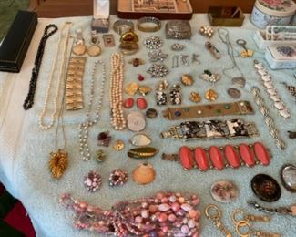 NO GOLD AND NO STERLING 