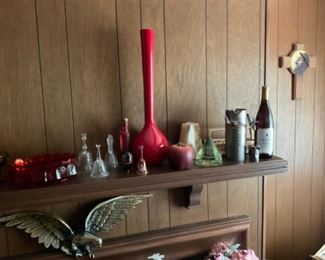 UNIQUE GLASS COLLECTIBLES 