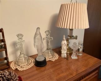 VINTAGE RELIGIOUS COLLECTIBLES 