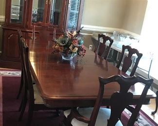 #35	Double Pedestal Kincaid Dining Table w/2 leaves & 6 chairs (1 captains Chair) - 68-104x42x29	 $275.00 
#36	Kincaid China Cabinet w/3 Beveled glass doors, 2 wood Doors & 3 drawers 64x20x31-78T - 2 pc.	 $175.00 
